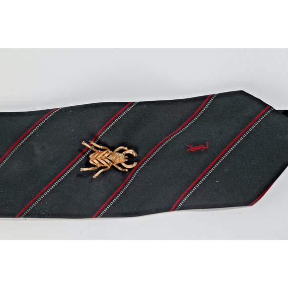 Vintage YSL Yves Saint Laurent Red Striped Silk Tie w/ Gold Brooch Motif - Picture 4 of 10